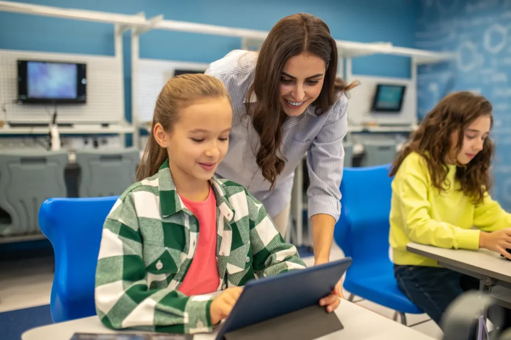 Best IGCSE Tuition in KL - 2025 Expert Picks 2 personalized-igcse-tuition-class-kuala-lumpur